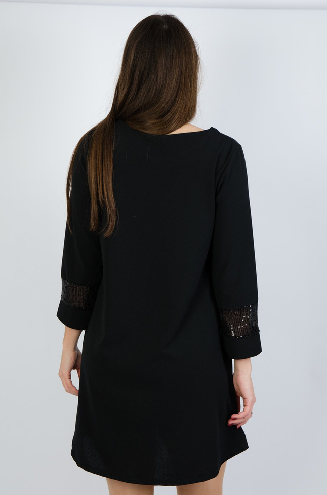 SUKIENKA TRAPEZOWA Z CEKINAMI W KOLORZE CZARNYM 