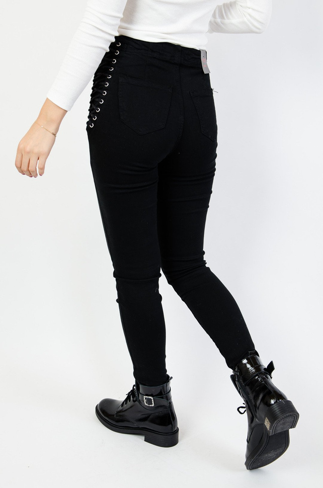 Czarne spodnie z wiązaniem po boku 