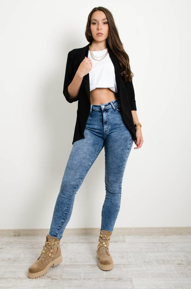 CZARNA NARZUTKA Z KIESZENIAMI