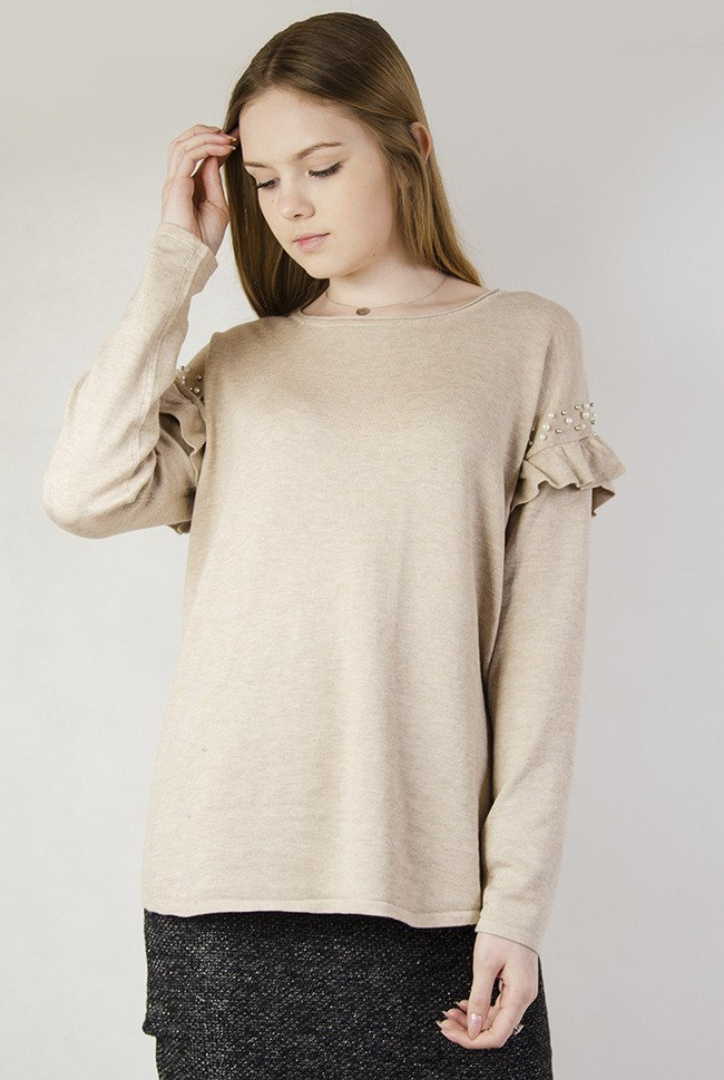 Beżowy sweterek z falbanką przy rękawie