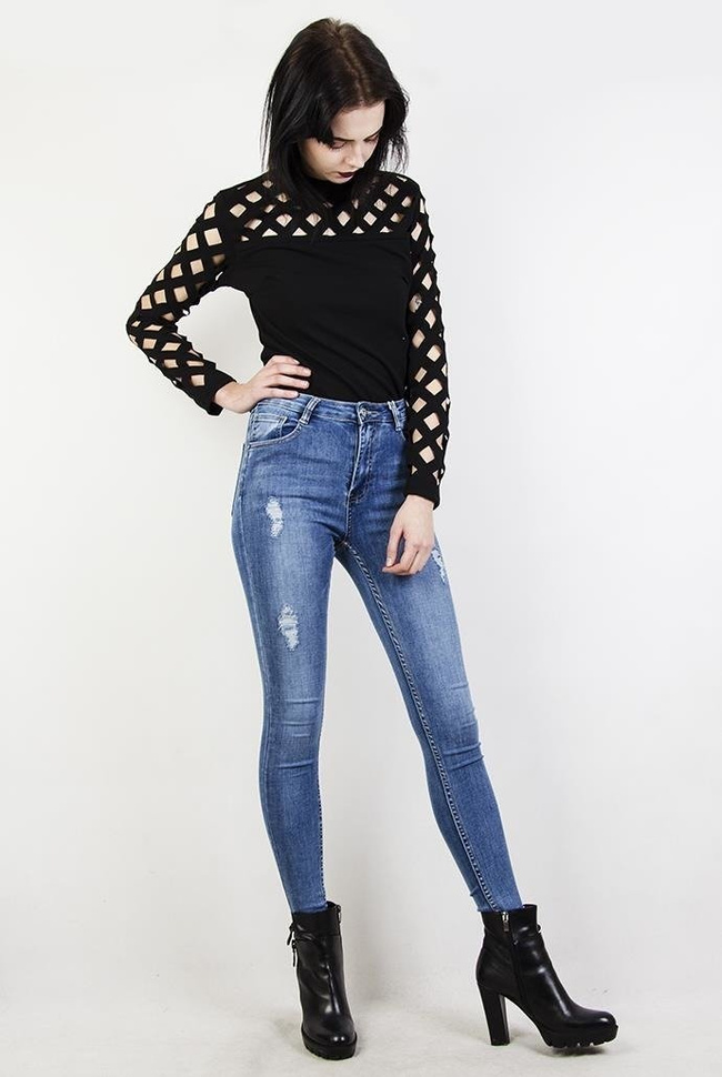 Jeansowe spodnie skinny jeans z przetarciami oraz wysokim stanem