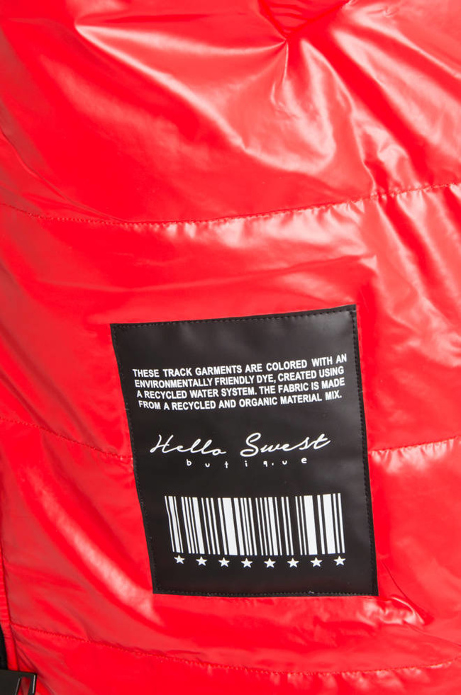 DŁUGA KAMIZELKA Z OZDOBNĄ NASZYWKĄ- CZERWONA