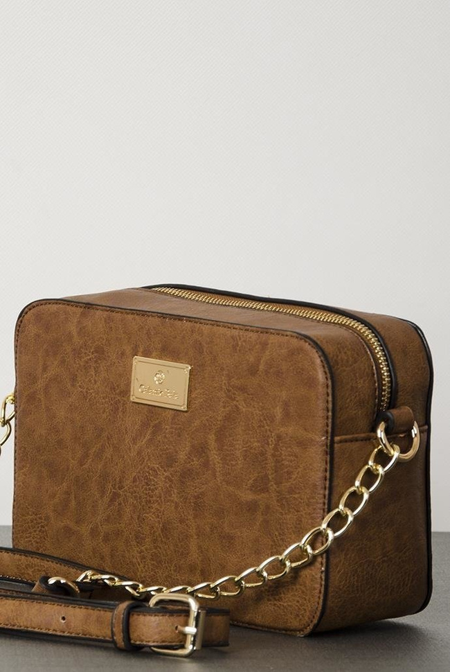 Brązowa torebka na złotym łańcuszku