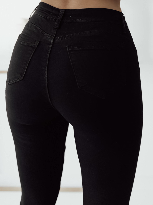 CZARNE PRZYLEGAJĄCE SPODNIE PUSH UP