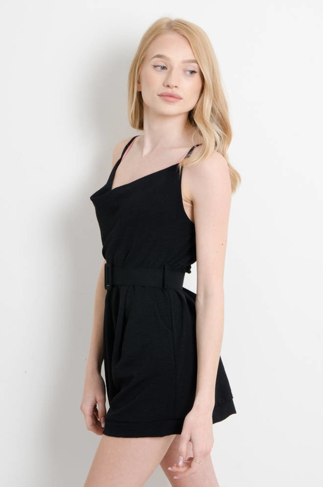 KOMBINEZON NA CIENKICH RAMIĄCZKACH Z PASKIEM- CZARNY