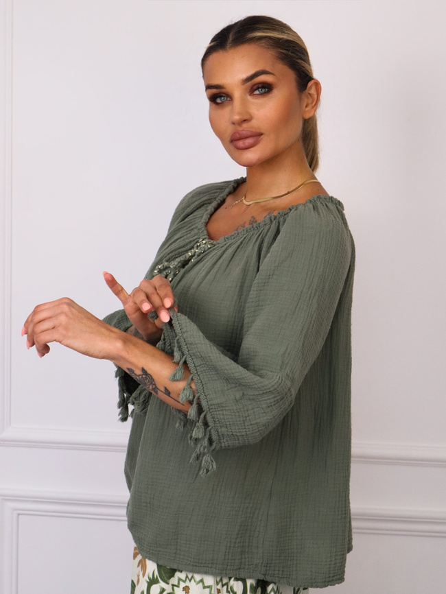 BLUZKA Z WIĄZANIEM I FRĘDZLAMI PRZY RĘKAWACH- ZIELONA