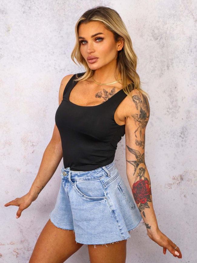 BODY PRĄŻKOWANE MODELUJĄCE- CZARNE