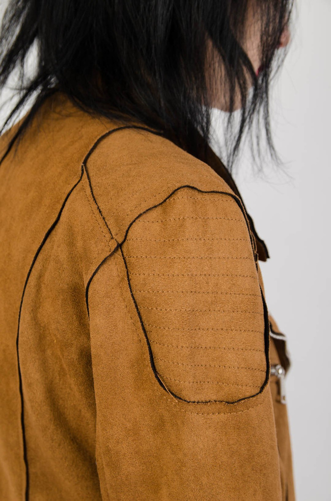 Brązowa zamszowa kurtka ramoneska