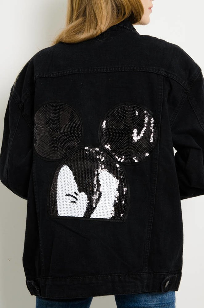 CZARNA KURTKA JEANSOWA Z NASZYWKĄ NA PLECACH