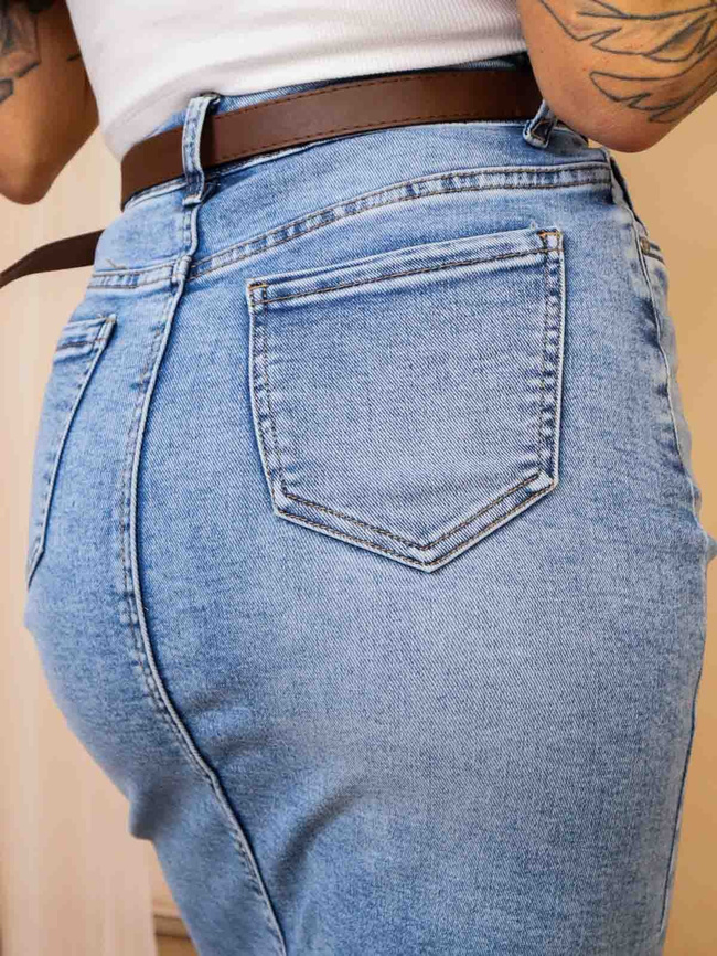 JEANSOWA SPÓDNICA Z ROZCIĘCIEM Z TYŁU+ PASEK