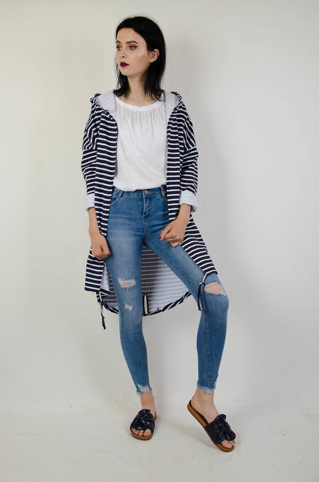 NARZUTA W PASKI Z GWIAZDĄ NA PLECACH