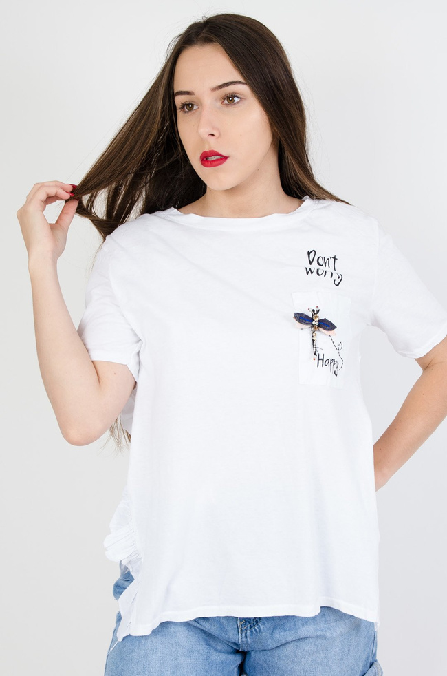 Biała bluzka z rozcięciami oraz falbankami po bokach