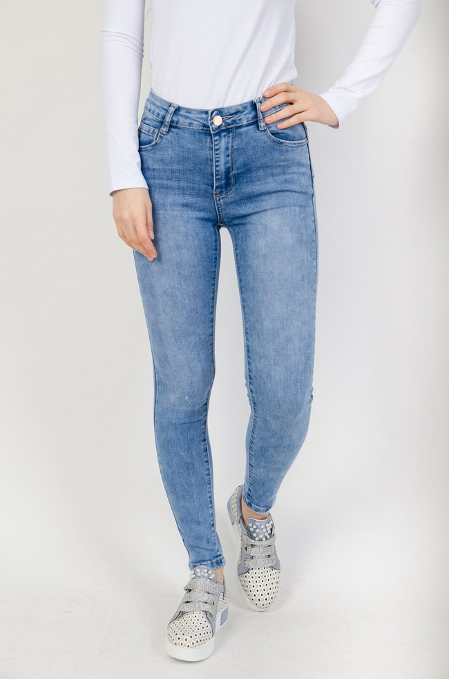 Jasne spodnie jeansowe typu Push up