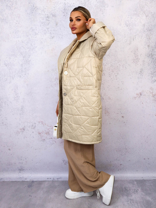 PIKOWANY PŁASZCZ ZAPINANY NA ZŁOTE GUZIKI- BEŻOWY