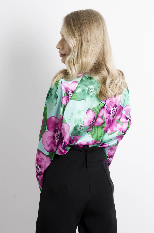 BLUZKA SATYNOWA W KWIATY