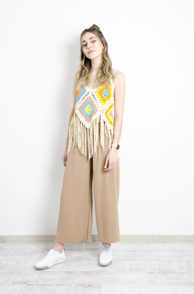 BLUZKA AŻUROWA NA RAMIĄCZKA Z FRĘDZLAMI - BEŻOWA