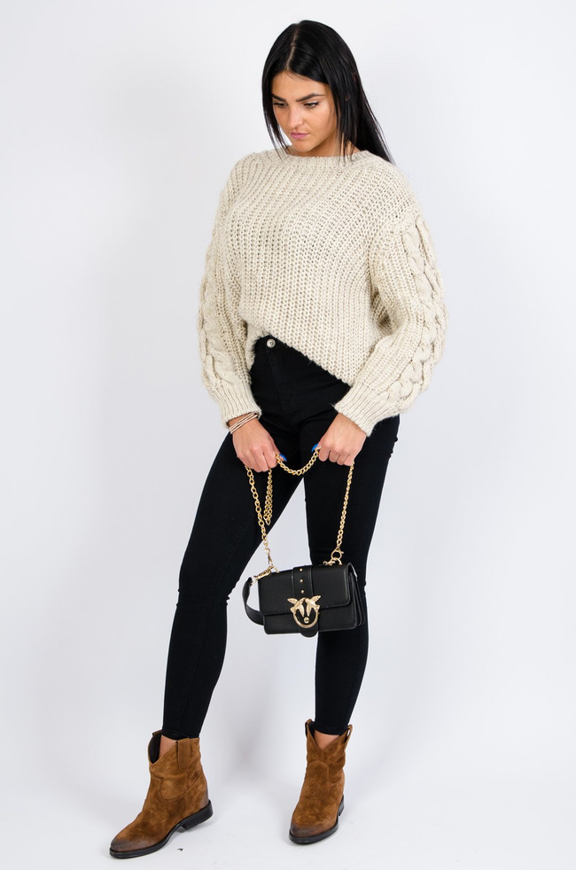 MAŁA CZARNA TOREBKA NA ŁAŃCUSZKU 