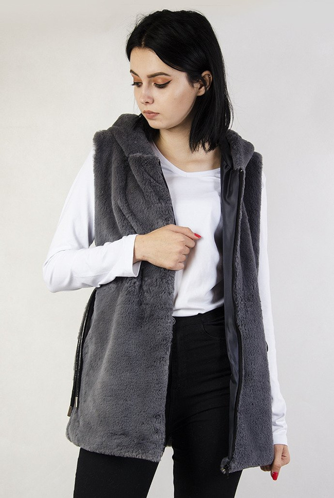 Szara futerkowa kamizelka z rzemykiem w pasie