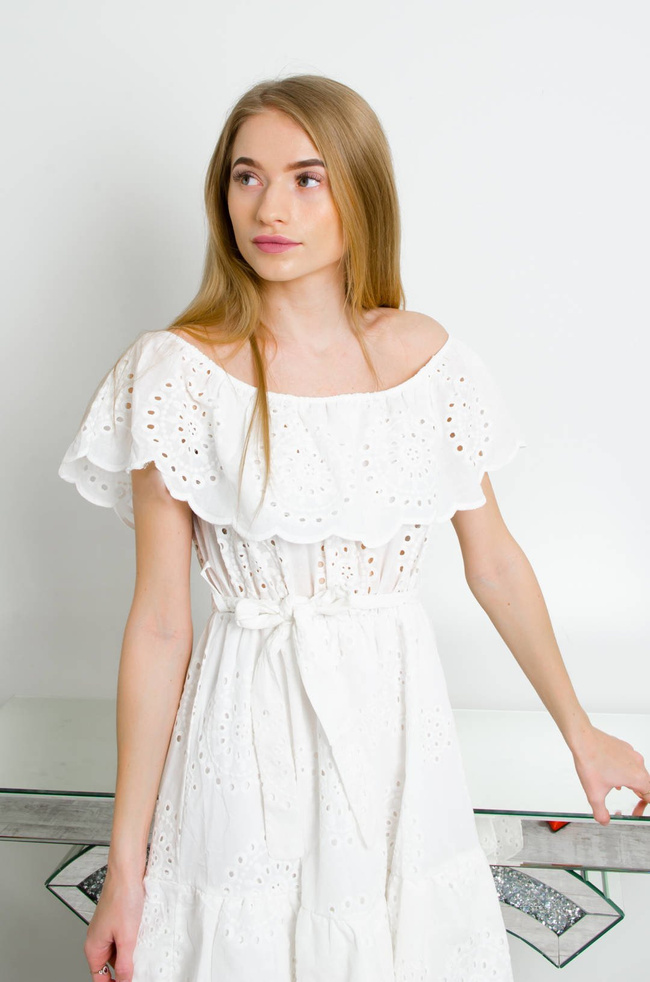 BIAŁA AŻUROWA SUKIENKA HISZPANKA Z WIĄZANIEM W PASIE