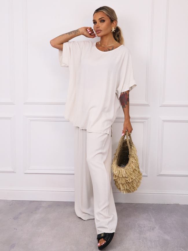 KOMPLET T-SHIRT OVERSIZE+ SPODNIE Z GUMĄ W PASIE- BEŻOWY