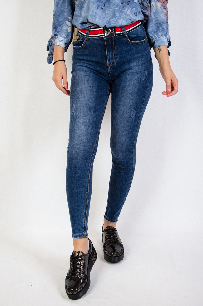 Spodnie jeansowe z czerwonym paskiem w komplecie