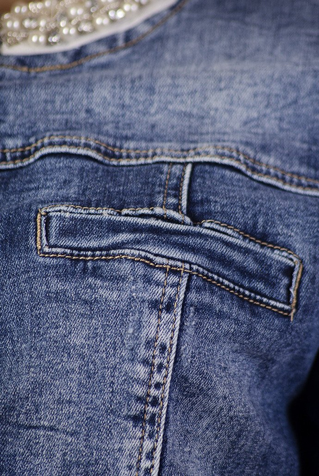 Kurtka jeansowa z perełkami