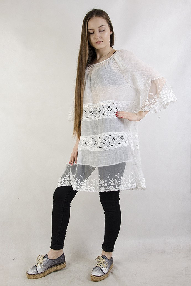 Biała ażurowa tunika