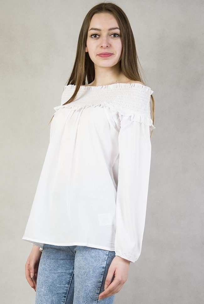 Biała bluzka z hiszpańskim dekoltem