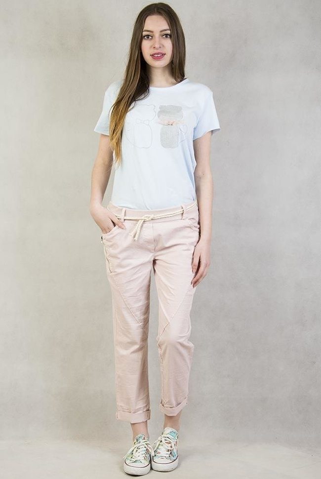 Różowe spodnie ze sznurkiem