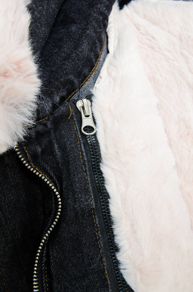 CZARNA JEANSOWA KURTKA Z ODPINANYM FUTERKIEM