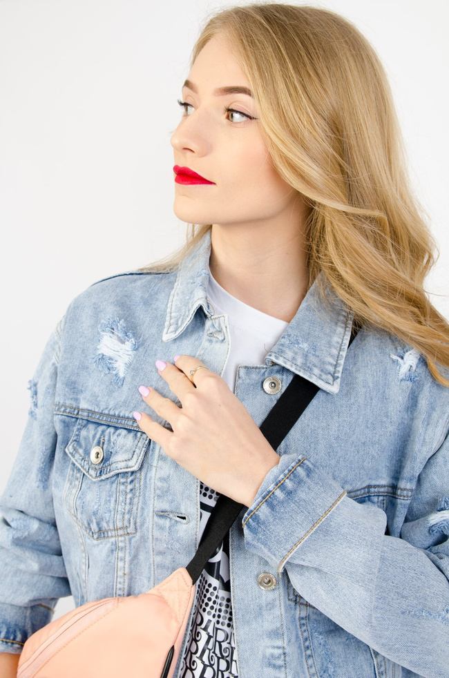 WIOSENNA KURTKA JEANSOWA BOMBERKA Z PRZETARCIAMI 