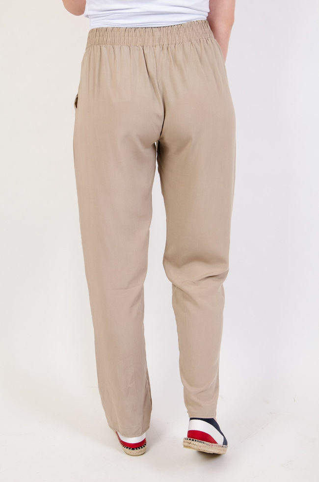 Beżowe spodnie alladynki