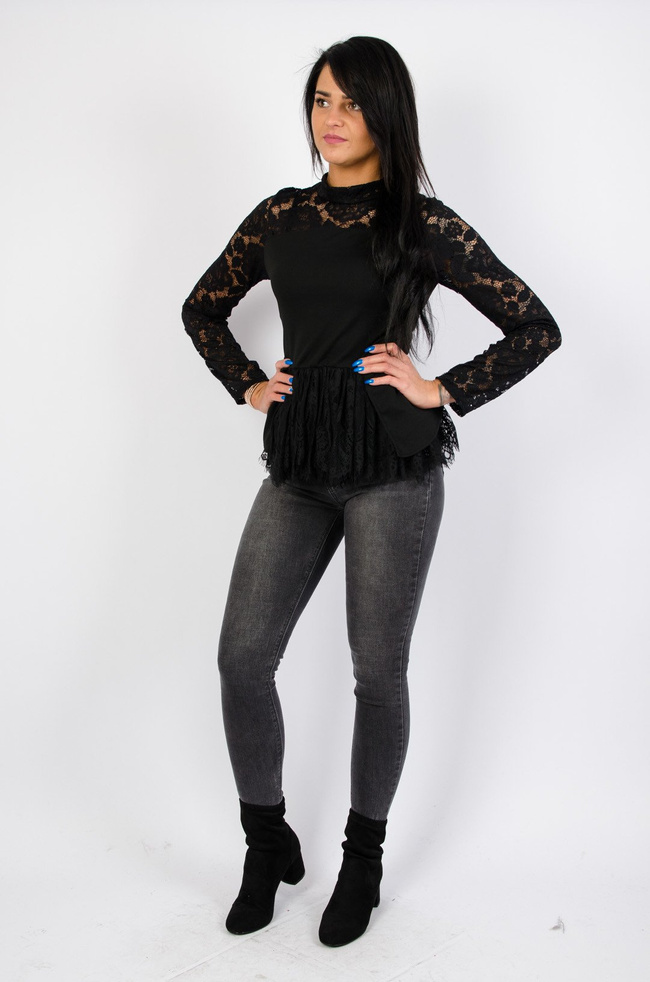 CZARNA KORONKOWA BLUZKA Z BASKINKĄ 