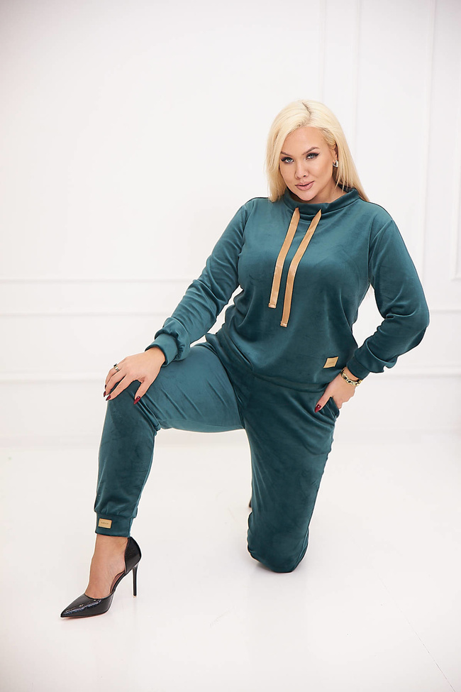 WELUROWY KOMPLET DRESOWY PLUS SIZE- BUTELKOWA ZIELEŃ