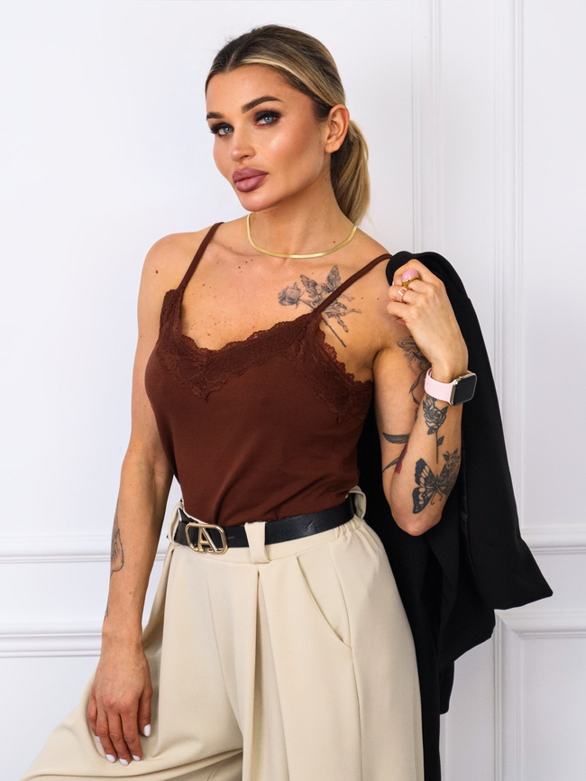 TOP NA RAMIĄCZKACH Z OZDOBNĄ KORONKĄ- BRĄZOWY