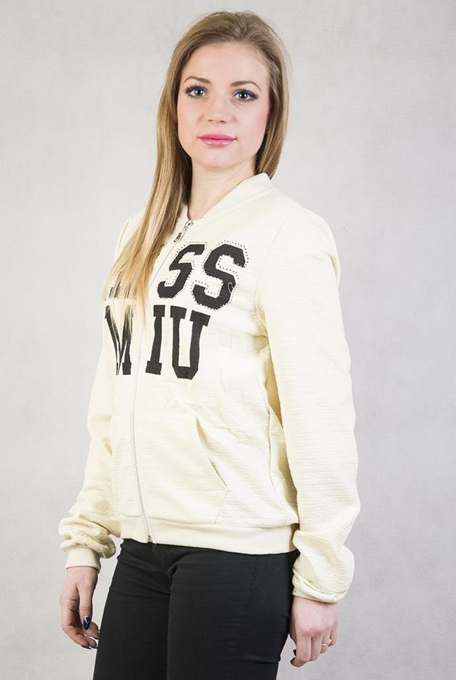 Beżowa bluza z napisem "Kiss MIU"
