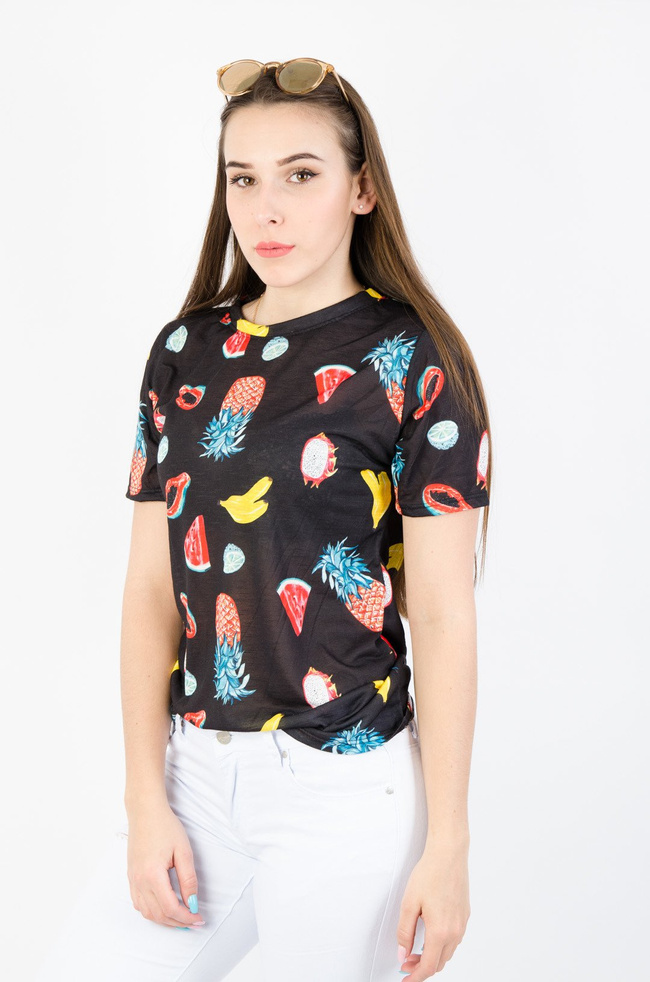 CZARNY T-SHIRT W OWOCE