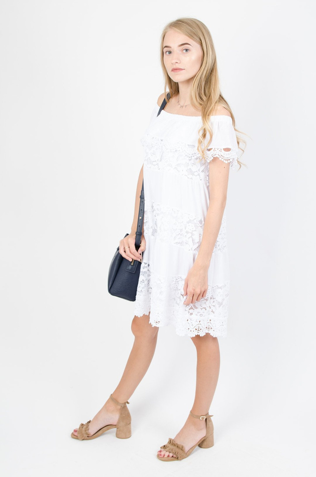 Biała sukienka hiszpanka z koronką