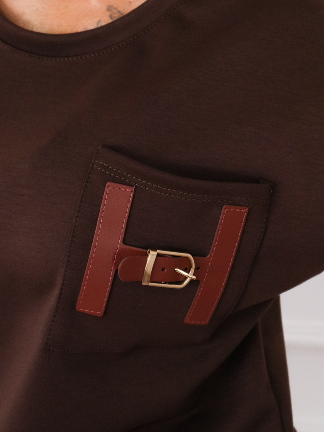 BLUZKA Z MASEŁKOWEGO MATERIAŁU Z KIESZENIĄ- CIEMNOBRĄZOWA