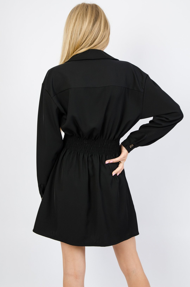 Czarna sukienka zapinana na guziki z gumą w pasie