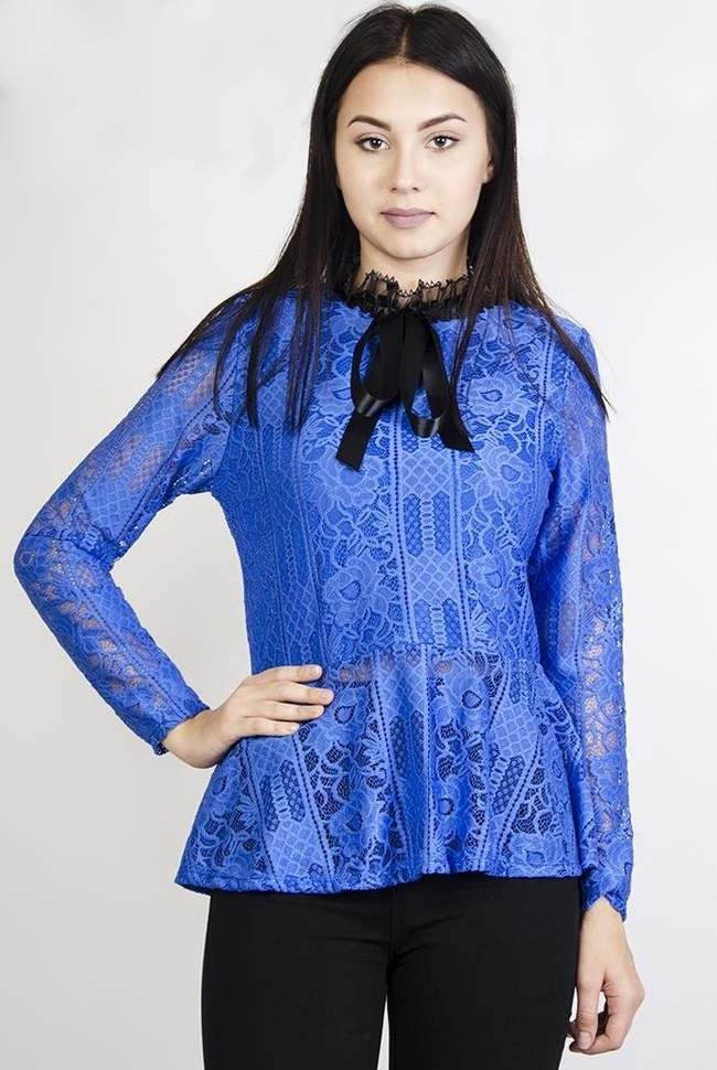 Chabrowa bluzka z baskinką i czarnymi wstawkami