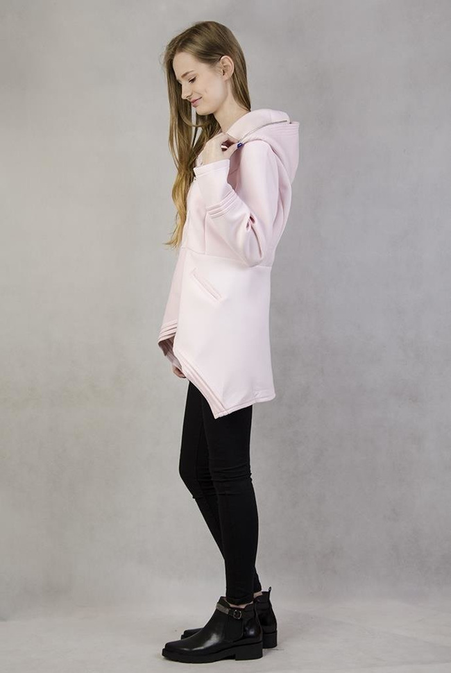 Wygodny pudrowo-różowy płaszczyk