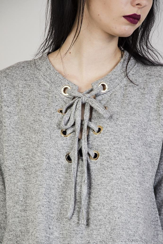 Szara bluzka z wiązaniem z przodu