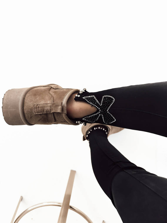 SPODNIE SKINNY Z OZDOBNĄ KOKARDĄ I KORALIKAMI- CZARNE