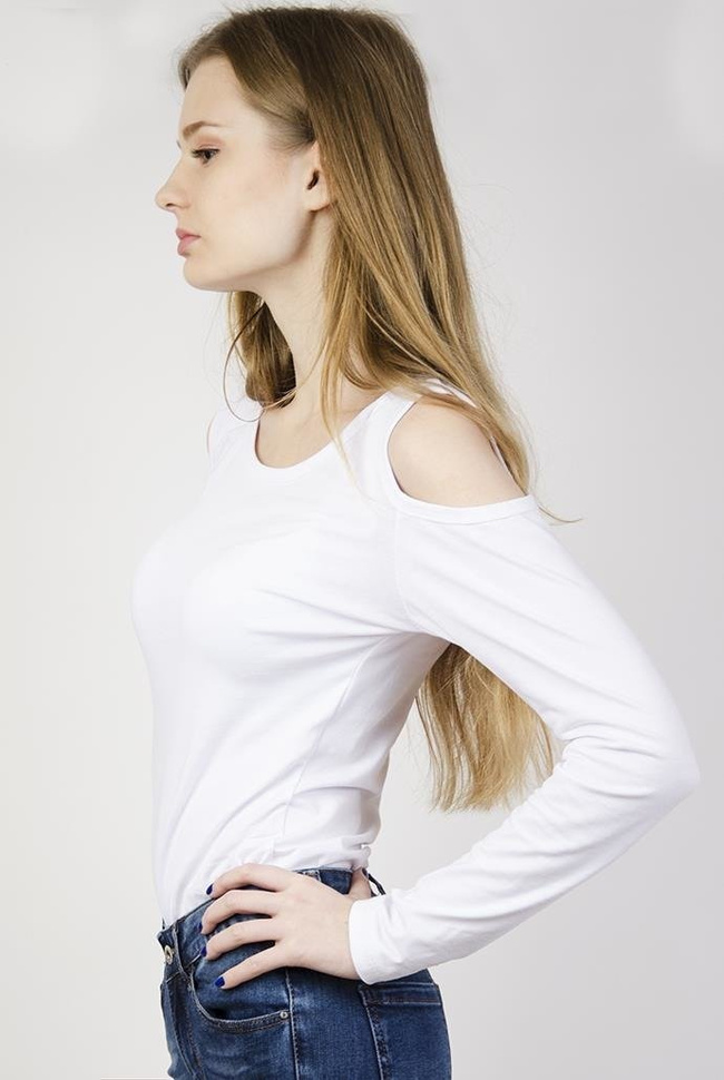 Białe body z wycięciami na ramionach