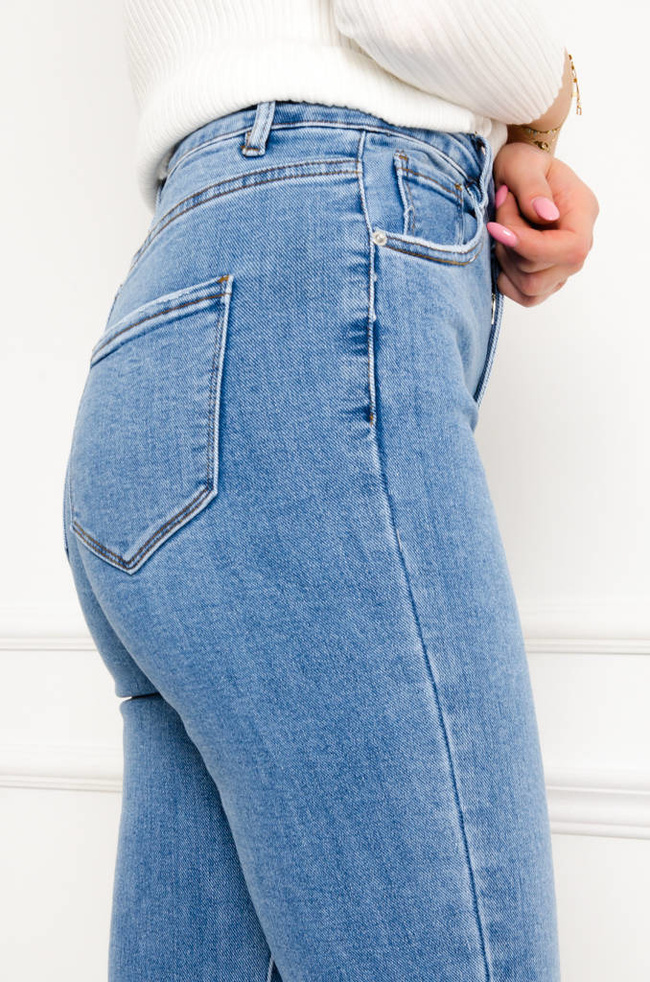 SPODNIE JEANSOWE SKINNY Z BARDZO WYSOKIM STANEM- JASNO NIEBIESKIE
