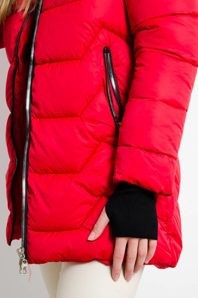 CZERWONA MATOWA KURTKA Z FUTERKIEM PRZY KAPTURZE 