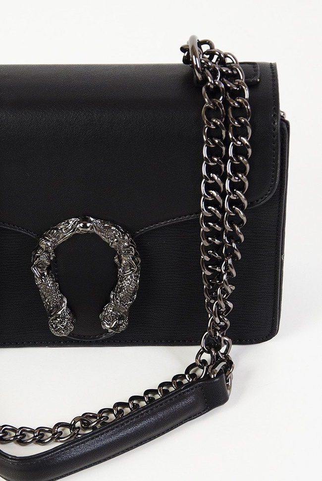 Czarna torebka z podkową