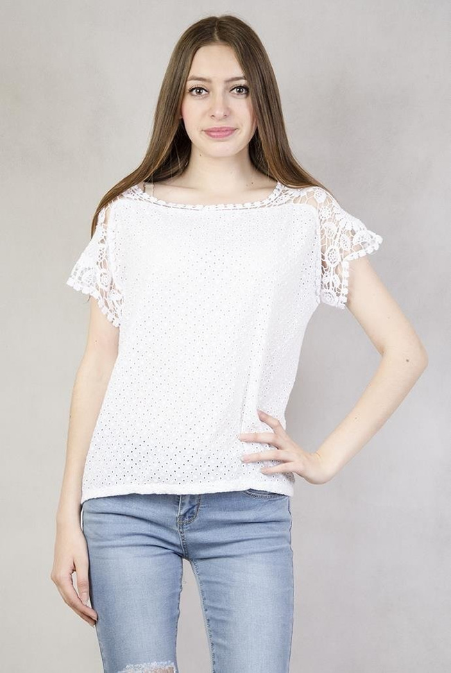 Biała bluzka z koronkowymi rękawkami