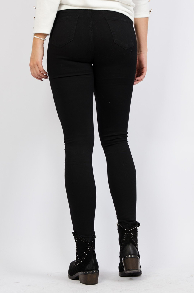 Czarne spodnie skiny z wysokim stanem 